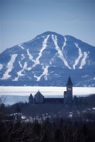 head owl ski resort quebec owls winter vermont skiing staying sights while mont tickets lift